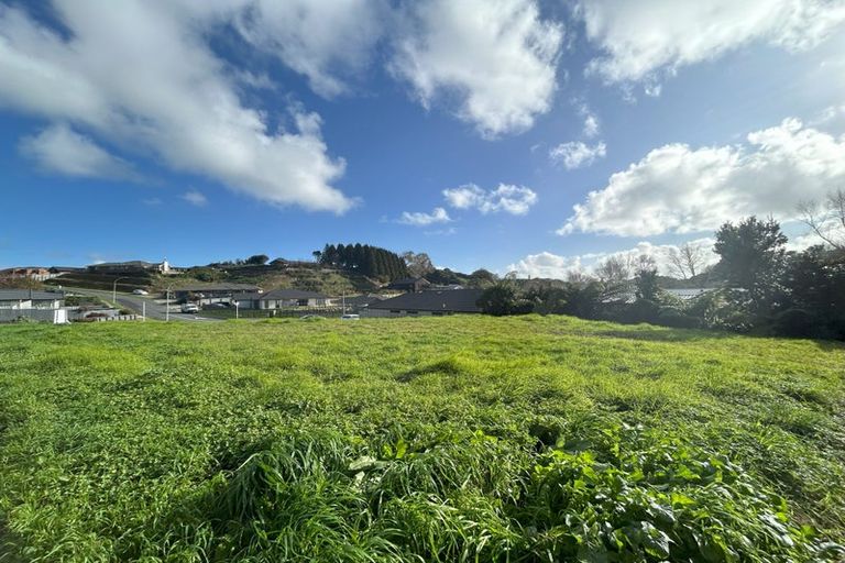 Photo of property in 90 Karamea Street, Whalers Gate, New Plymouth, 4310