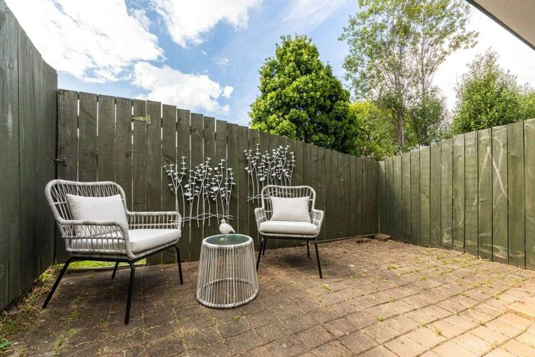 Photo of property in 43 Donald Street, Stanmore Bay, Whangaparaoa, 0932