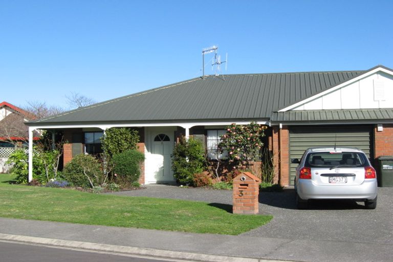 Photo of property in 3b Kingsgate Close, Havelock North, 4130