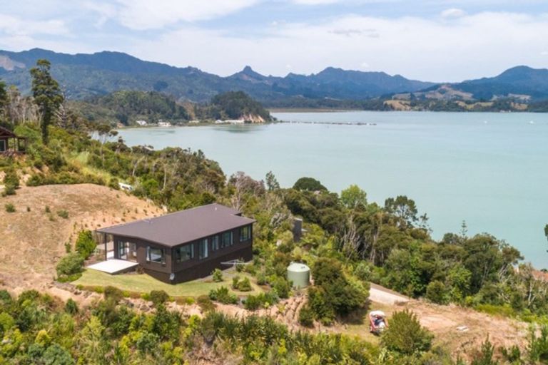 Photo of property in 1006 Wyuna Bay Road, Wyuna Bay, Coromandel, 3581