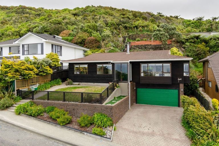 Photo of property in 22 Kilsyth Street, Karori, Wellington, 6012