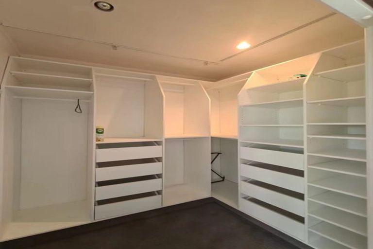 Photo of property in 39 Churchill Road, Murrays Bay, Auckland, 0630