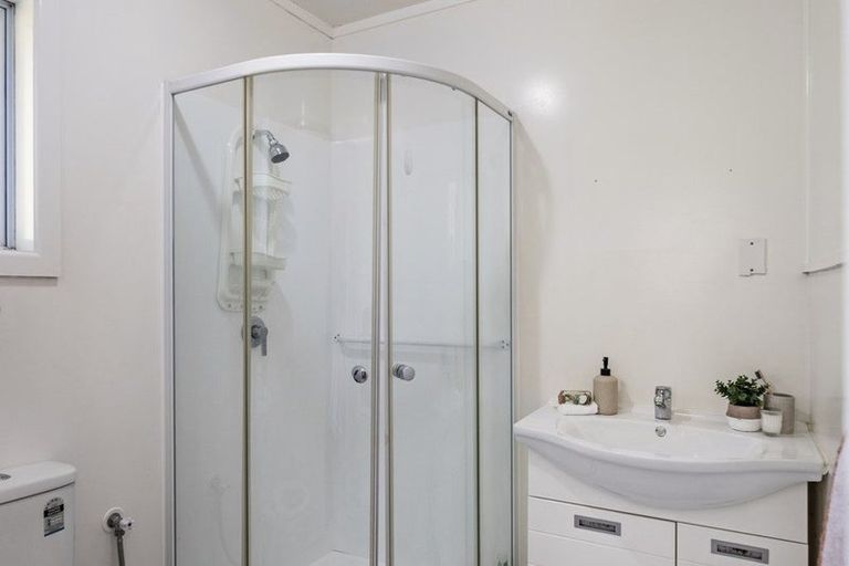 Photo of property in 26 Gentian Street, Timberlea, Upper Hutt, 5018