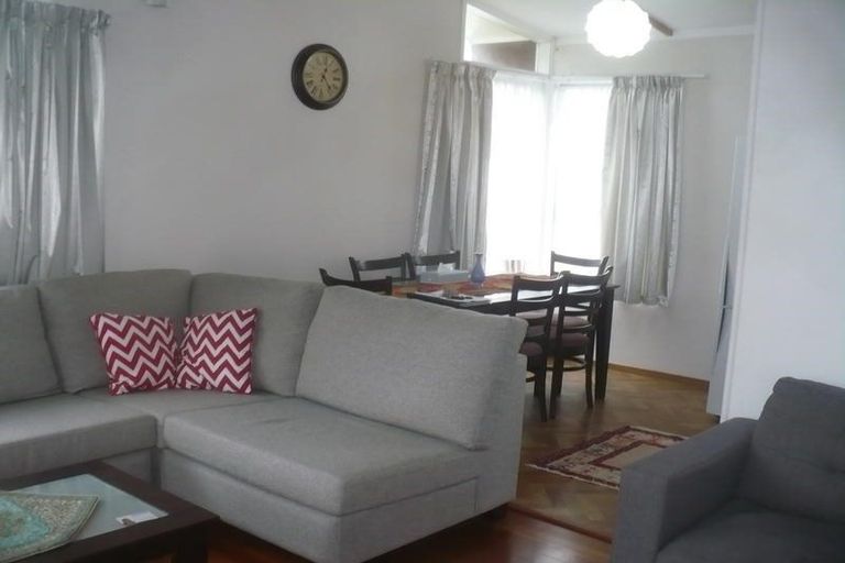 Photo of property in 50 Divich Avenue, Te Atatu South, Auckland, 0610