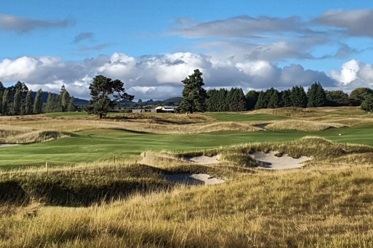 Photo of property in 20 The Fairways, Kinloch, Taupo, 3377