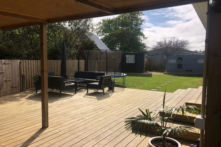 Photo of property in 1/248 Birkdale Road, Birkdale, Auckland, 0626