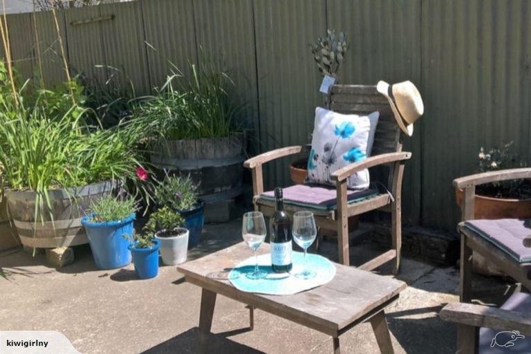 Photo of property in 2/33 Roto Street, Tahunanui, Nelson, 7011