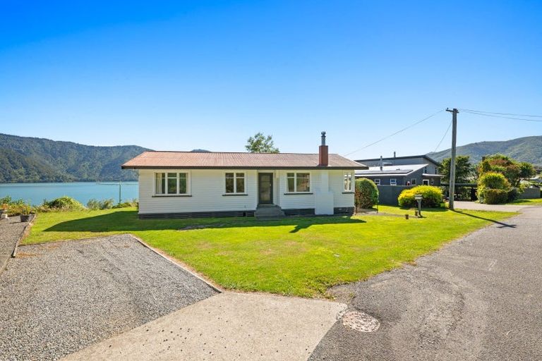 Photo of property in 94 Main Rd Havelock, Havelock, 7100