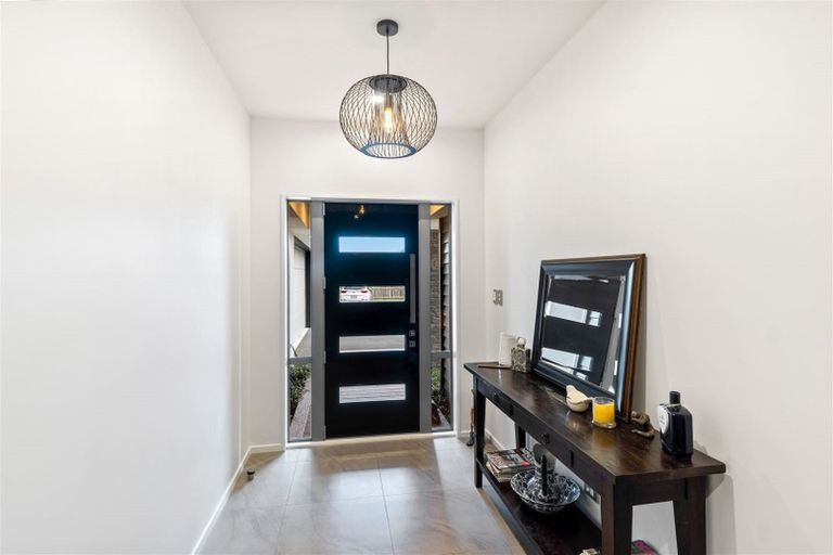 Photo of property in 84 Preston Avenue, West Melton, 7618