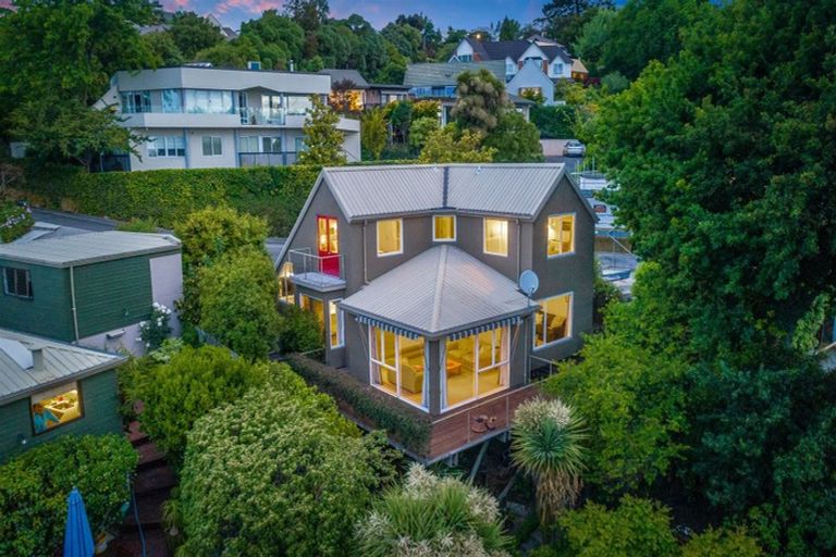 Photo of property in 8 Rhodesvale Terrace, Cashmere, Christchurch, 8022