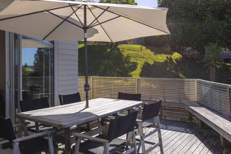 Photo of property in 10 Wakeman Road, Acacia Bay, Taupo, 3330