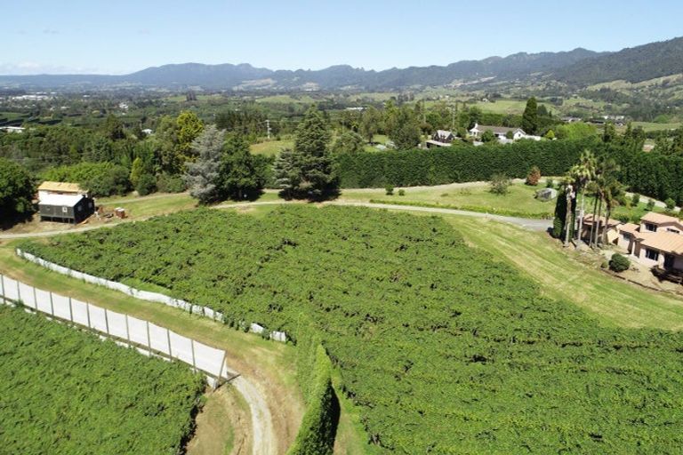 Photo of property in 6 Woodland Road, Johnsonville, Wellington, 6037