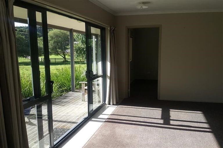Photo of property in 371c Mangorei Road, Merrilands, New Plymouth, 4312