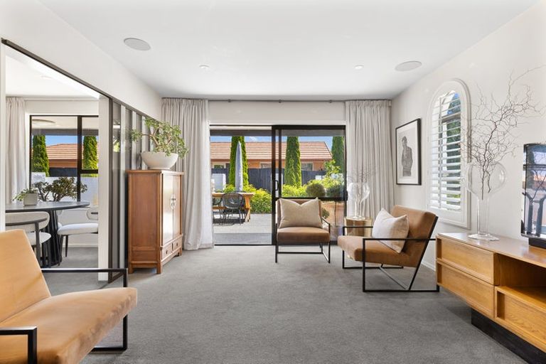 Photo of property in 9 Wakelin Place, Redwood, Christchurch, 8051