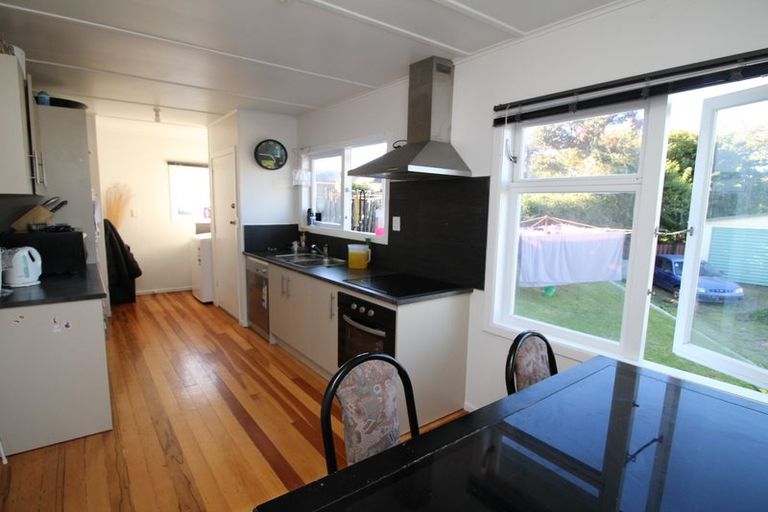 Photo of property in 8 Milne Road, Mangakakahi, Rotorua, 3015