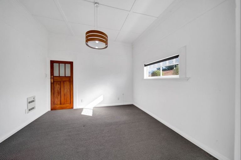 Photo of property in 21 Maire Street, Hawera, 4610