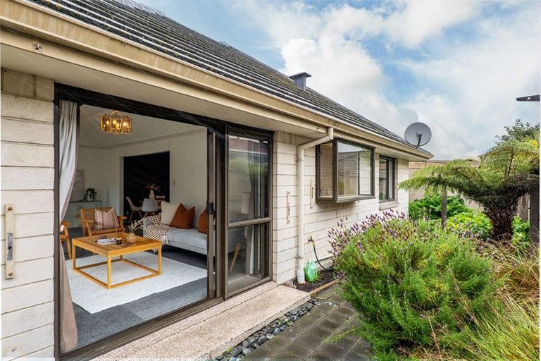 Photo of property in 2/213 Colombo Street, Sydenham, Christchurch, 8023