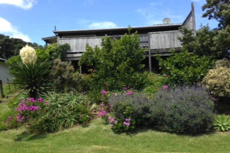 Photo of property in 132 Maunsell Road, Port Waikato, Tuakau, 2695