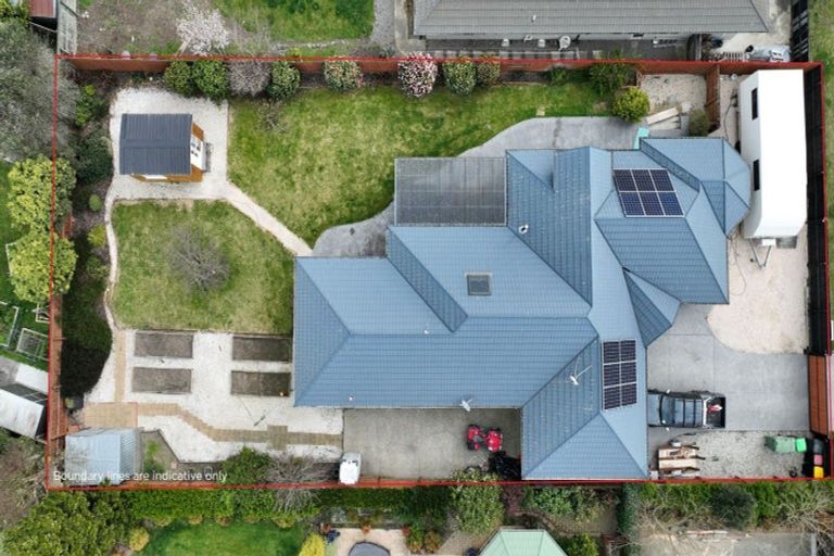 Photo of property in 21 Welsford Street, Woodend, 7610
