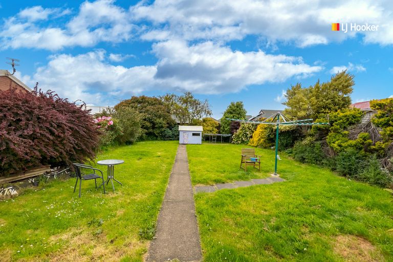 Photo of property in 12 Kirkcaldy Street, South Dunedin, Dunedin, 9012