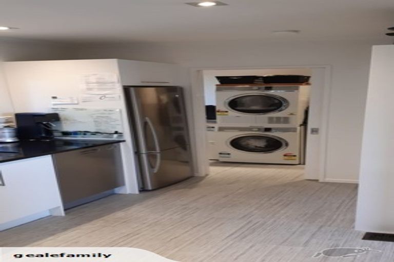 Photo of property in 82 Townsend Road, Miramar, Wellington, 6022