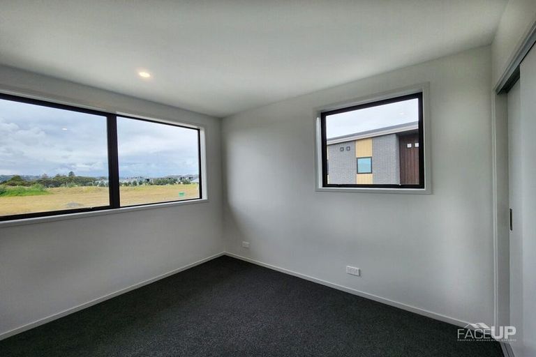 Photo of property in 8 Vasi Drive, Hobsonville, Auckland, 0616