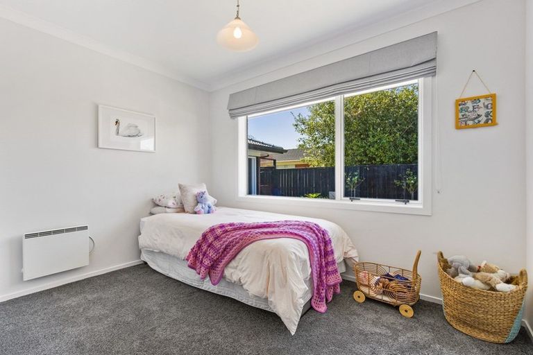 Photo of property in 18 Meadway, Sunnyhills, Auckland, 2010