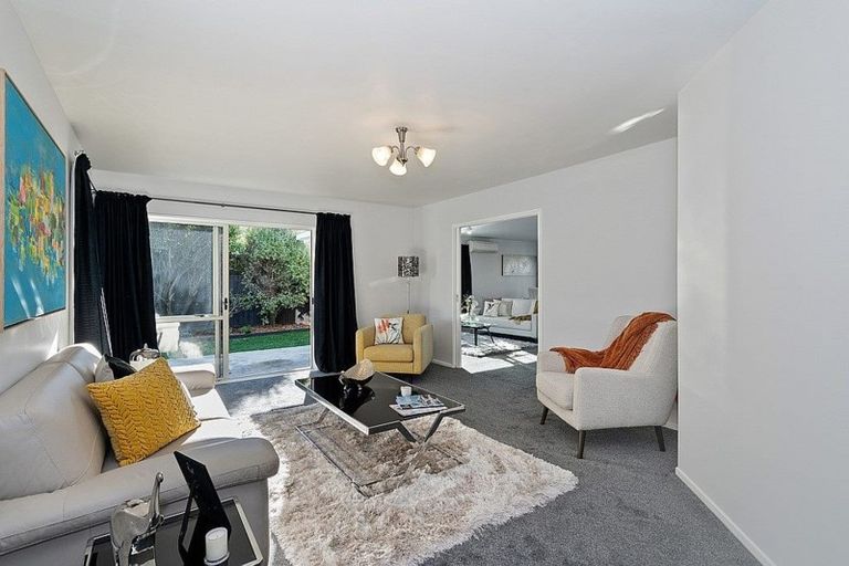 Photo of property in 51 Queenspark Drive, Parklands, Christchurch, 8083