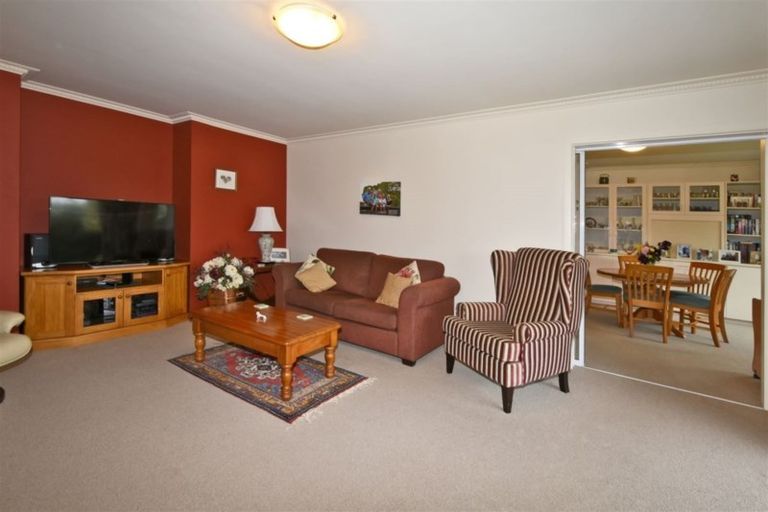 Photo of property in 17 Bencard Place, Hoon Hay, Christchurch, 8025