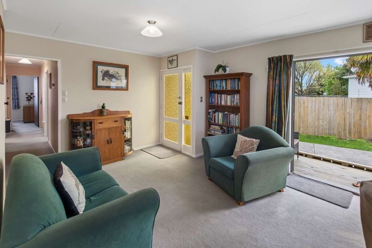 Photo of property in 11 Jupiter Street, Milson, Palmerston North, 4414