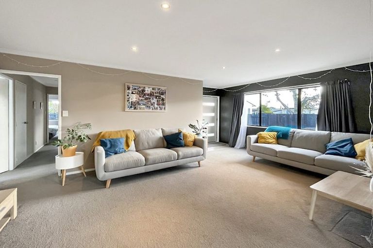 Photo of property in 9 Cargill Grove, Kelvin Grove, Palmerston North, 4414
