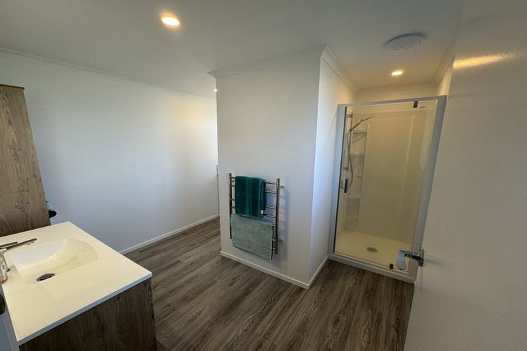 Photo of property in 13 Signal Street, Foxton Beach, Foxton, 4815