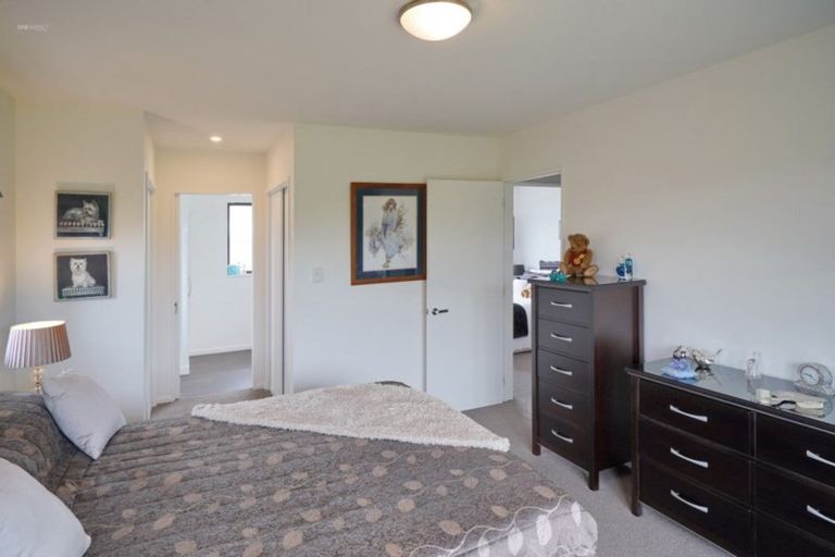 Photo of property in 10 Taniwha Street, Pegasus, 7612