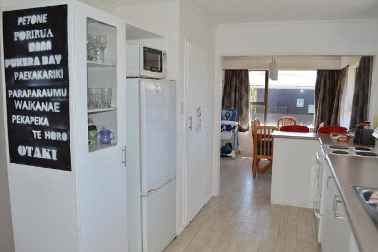 Photo of property in 11a Toi Street, Otaki Beach, Otaki, 5512