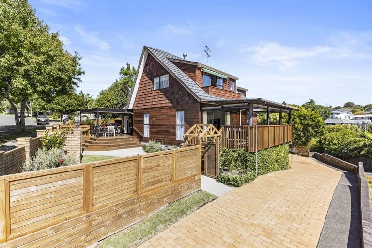 Photo of property in 41 John Gill Road, Shelly Park, Auckland, 2014