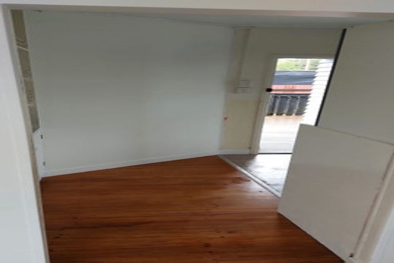 Photo of property in 10 Oraha Road, Huapai, Kumeu, 0810