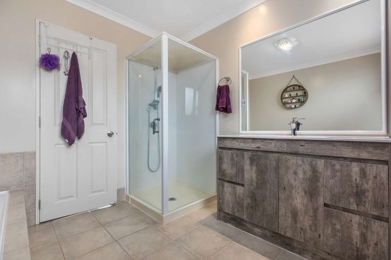 Photo of property in 284 Murphys Road, Flat Bush, Auckland, 2019