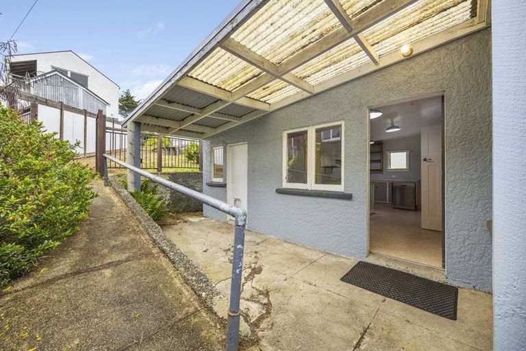 Photo of property in 17 Constitution Street, Dunedin Central, Dunedin, 9016