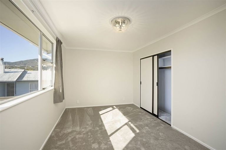 Photo of property in 68 Leicester Street, Stoke, Nelson, 7011