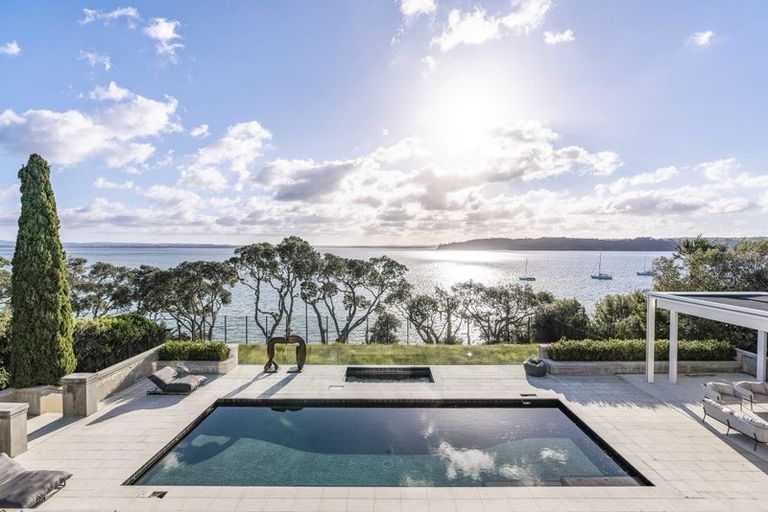 Photo of property in 27 Marine Parade, Herne Bay, Auckland, 1011