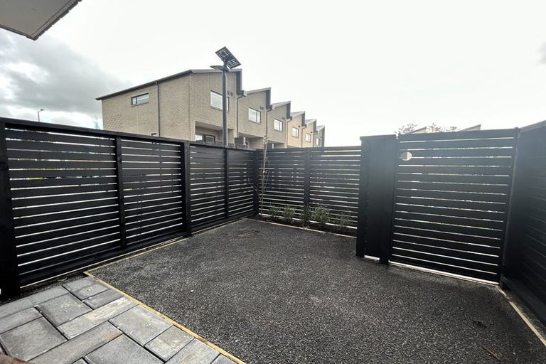 Photo of property in 37/28 Westgate Drive, Westgate, Auckland, 0614