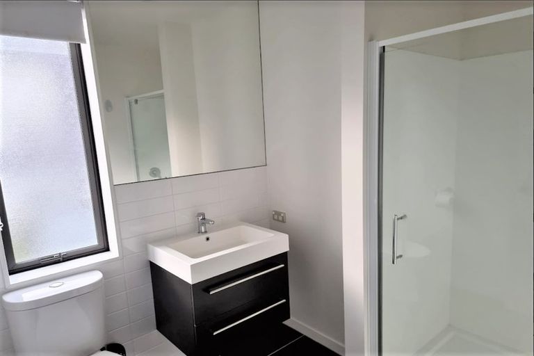 Photo of property in 8 Desert Gold Lane, Wallaceville, Upper Hutt, 5018