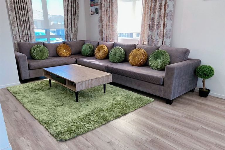 Photo of property in 14 Parton Road, Pukekohe, 2120