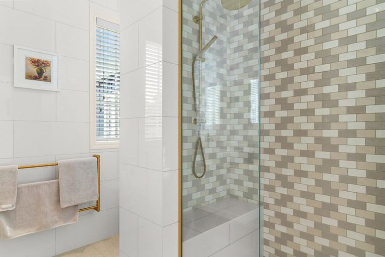 Photo of property in 615 Cove Road, Waipu, 0582