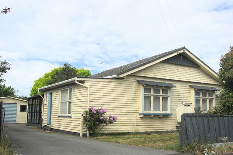 Photo of property in 22 Travis Road, Burwood, Christchurch, 8083