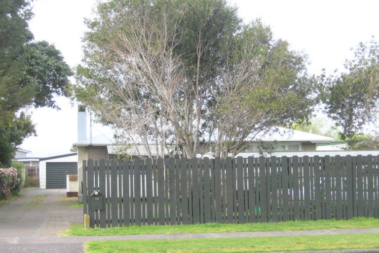 Photo of property in 16b Tui Street, Mount Maunganui, 3116