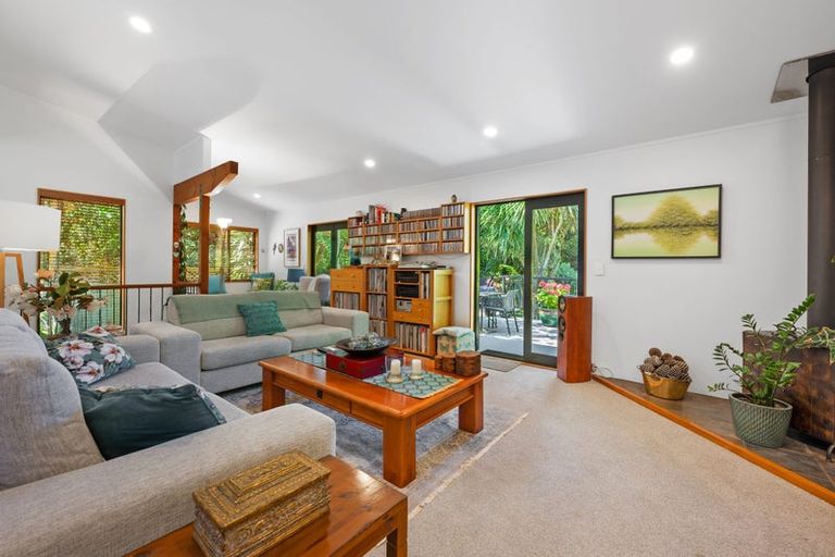 Photo of property in 71a Rangatira Road, Beach Haven, Auckland, 0626