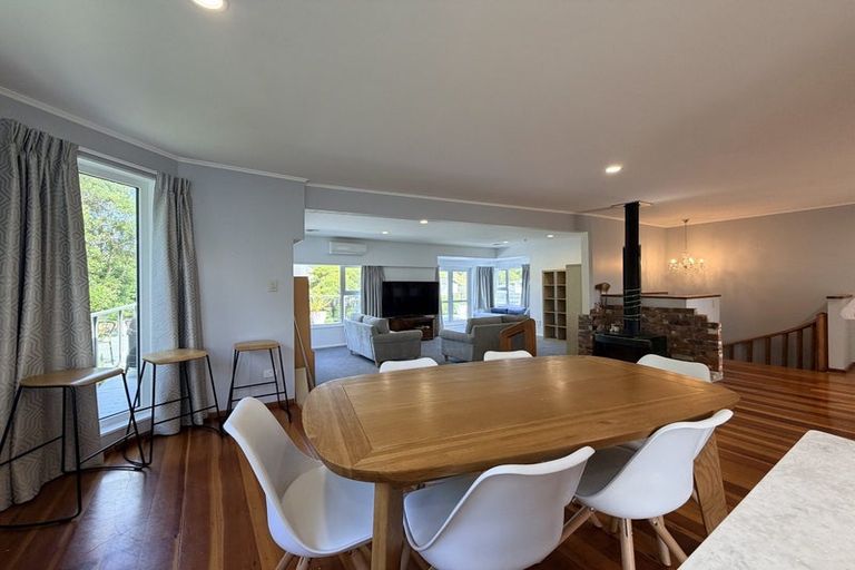 Photo of property in 4 School Road, Plimmerton, Porirua, 5026