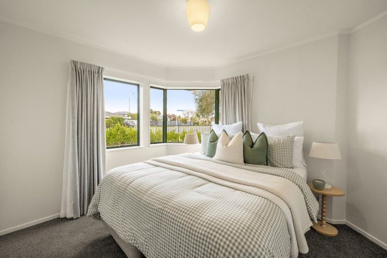 Photo of property in 2 Aldermen Avenue, Papamoa Beach, Papamoa, 3118