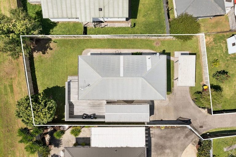 Photo of property in 22a Riverton Drive, Randwick Park, Auckland, 2105